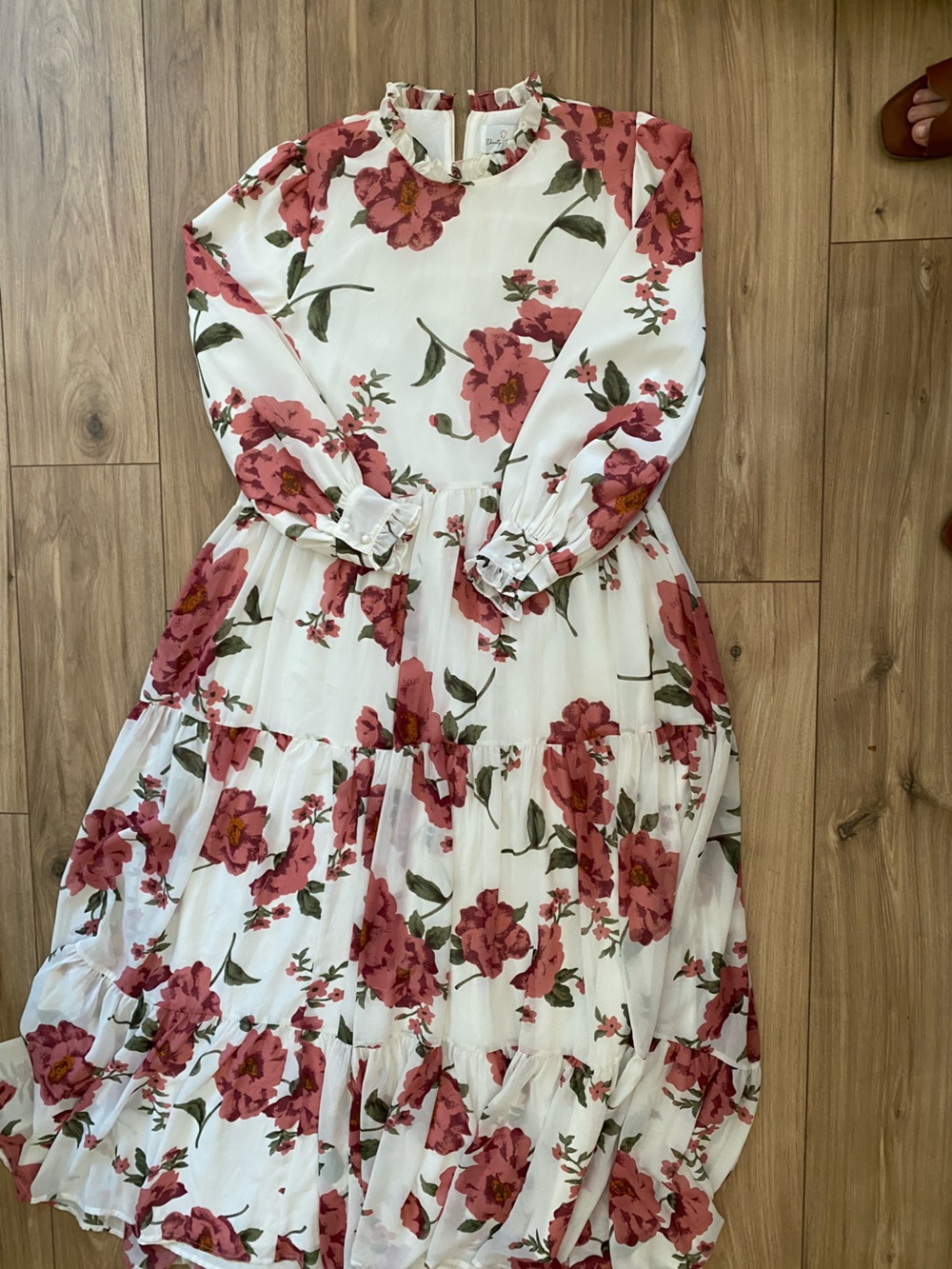 Dainty Jewells White Floral Maxi Dress with Pink Roses